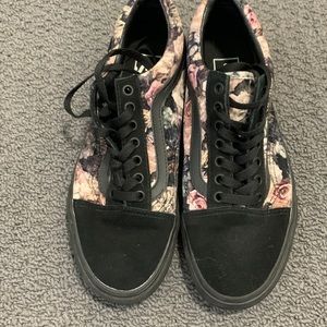 Vans women’s tennis shoes